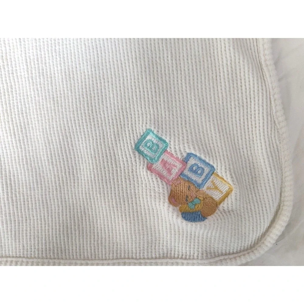 Vtg OWEN White Thermal Baby Blanket Bear Blocks Unisex Lovey 24x31 Embroidered‎
